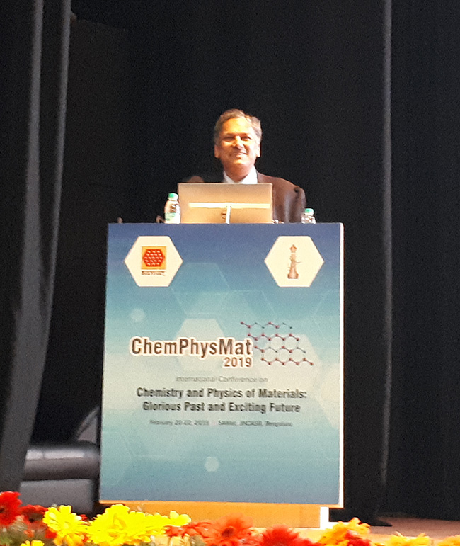Prof Dravid Presenting