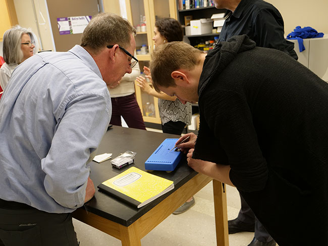 student tries out the tech