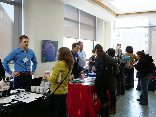 Attendees visiting Vendors during the morning break
