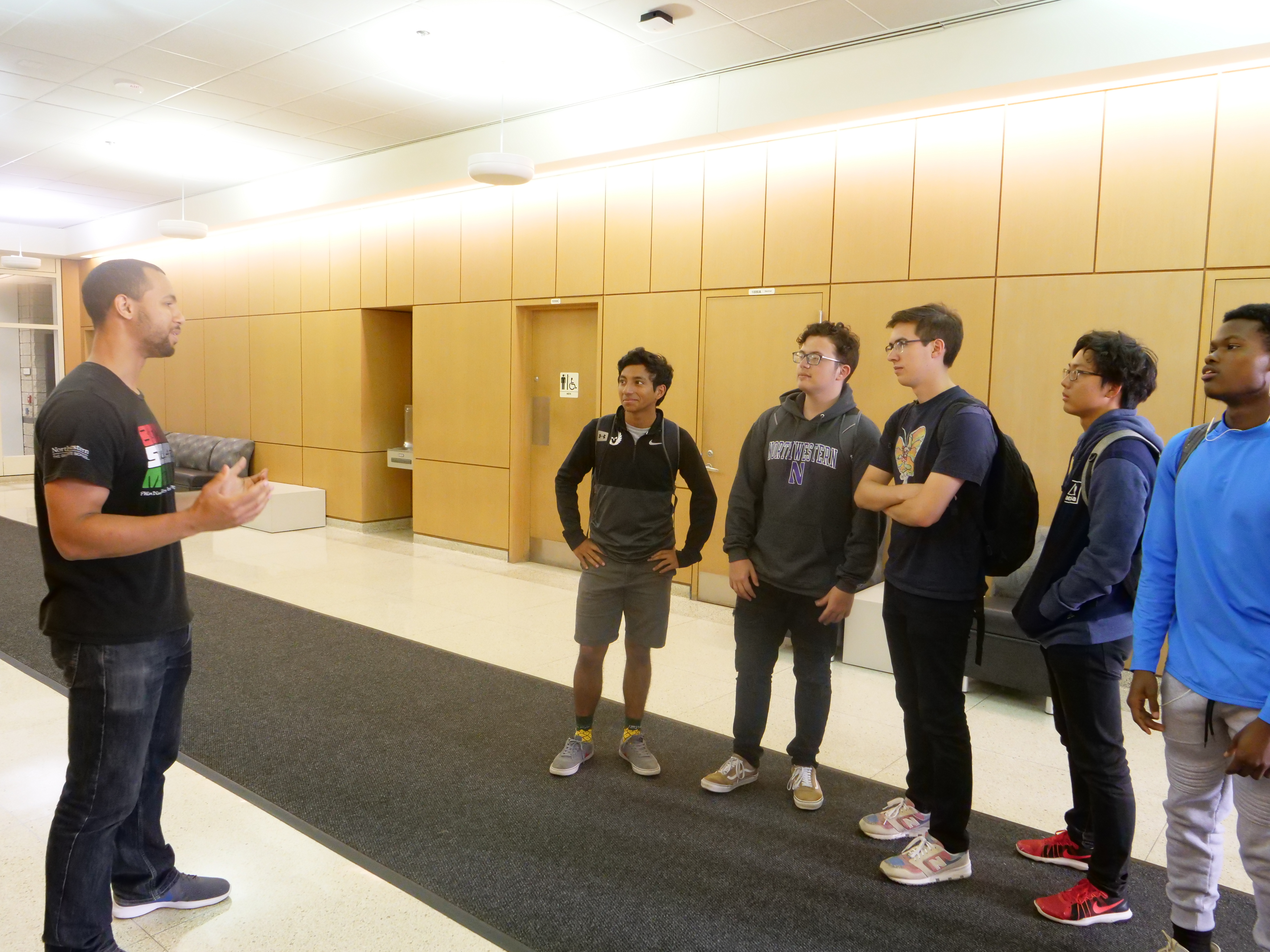 Freshmen get a tour