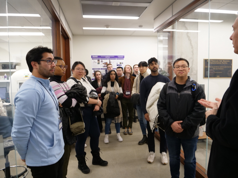 Reiner Bleher shows students NUANCE